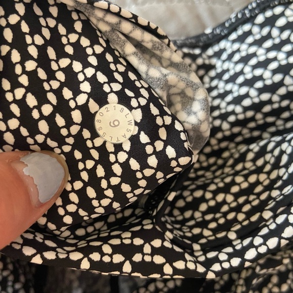 Lululemon Fast and Free Tights 25" - Picture 6 of 6